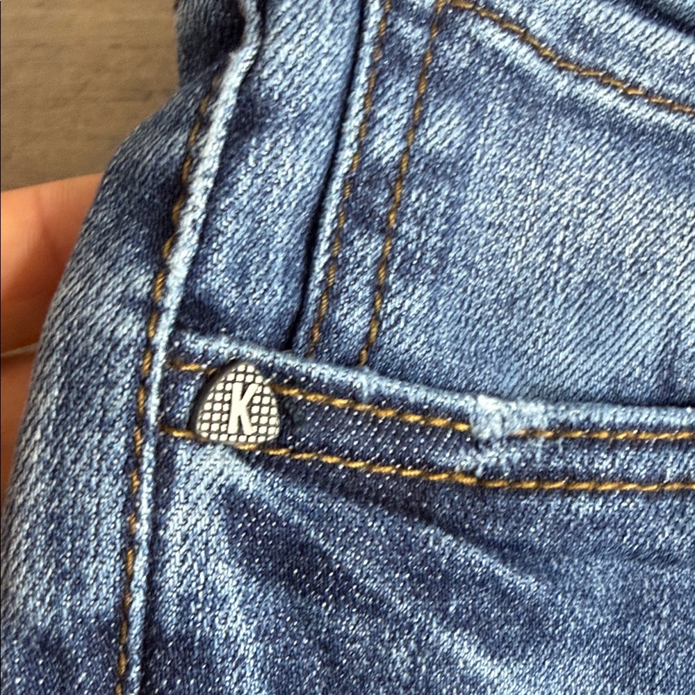Kut from the Kloth Women's Blue Denim Shorts - Picture 3 of 8